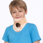 קביים קנדיות עם ידית אנטומית וגומיה משושה – נוחות מקסימלית ויציבות מלאה בהליכה